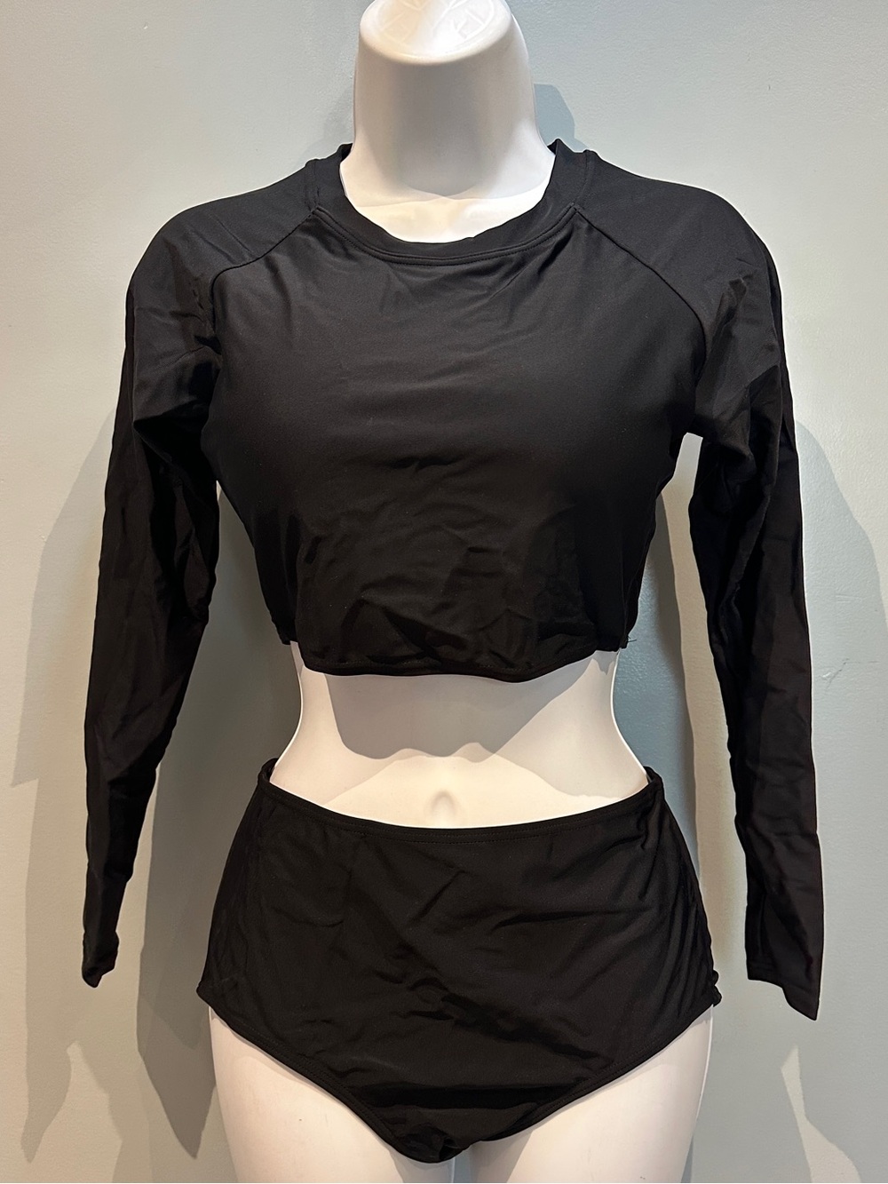 Black Cropped Longsleeve Rash Guard Bikini Small NWOT